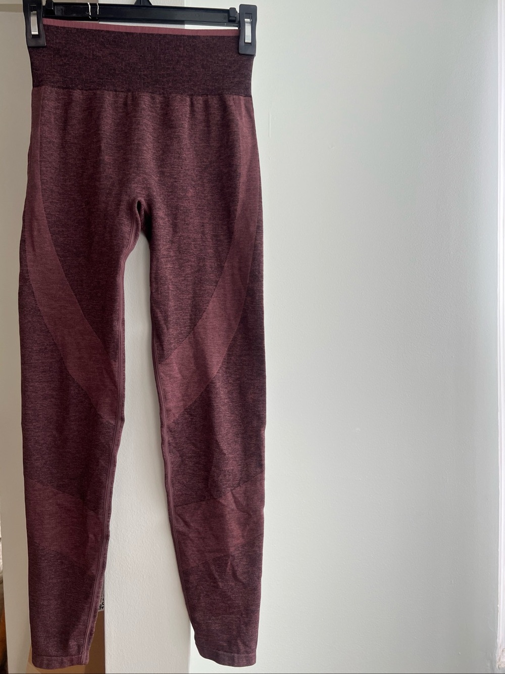 Victoria's Secret PINK Seamless Sz  Small Burgundy High Rise Leggings